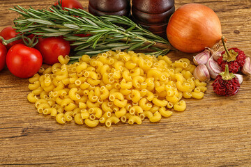 Raw Italian wheat pasta - Chifferi rigati