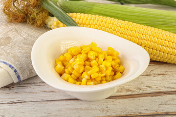 Canned yellow corn in the bowl