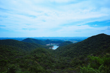 Fototapeta na wymiar 兵庫県加東市　三草山の登山道からの景色
