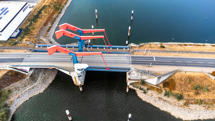 diffenébrücke Mannheim - is a bascule bridge at the northern shipping entrance from the Altrhein...