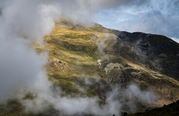 Paisaje pirenaico andorrano en el Pas de la Casa (Andorra)