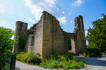 Fototapeta na wymiar Hohensyburg ruins on the Syberg. Historical ruins in the Ruhr area. 