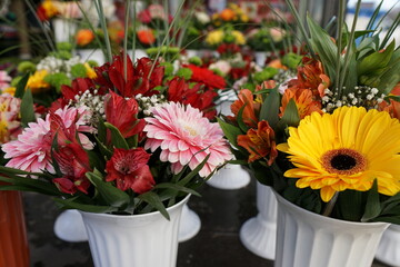  bouquet of roses in a vase