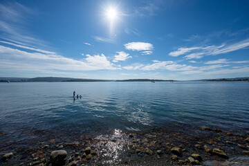 Schiffe und Boote auf dem Oslofjord in Norwegen
