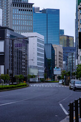 赤坂と面する永田町2丁目の外堀通りの風景