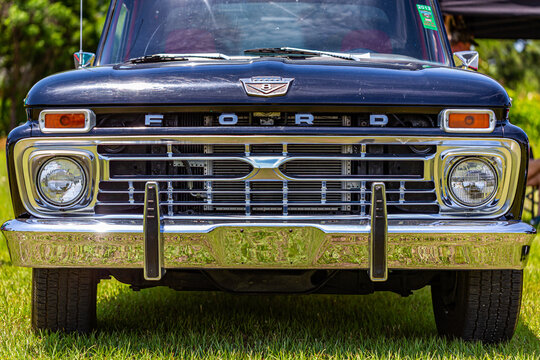 1966 Ford F100 Pickup Truck