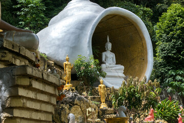 White jade Buddha statue