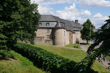 Fototapeta na wymiar Schloss Broich am Müga-Park in Mülheim an der Ruhr