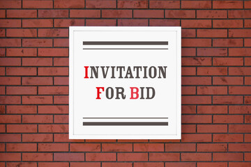 INVITATION FOR BID と書かれた正方形の看板