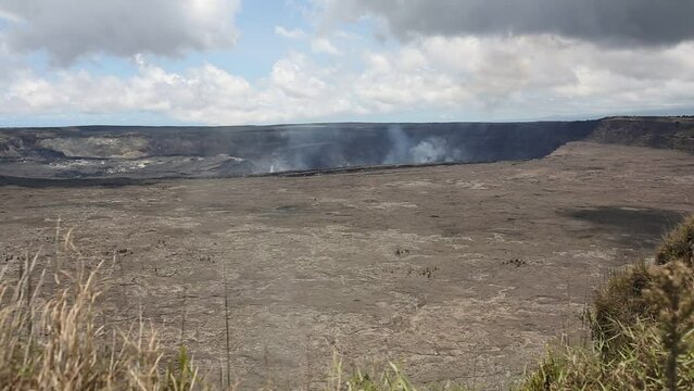 Kīlauea volcano still active Steam vents and lava on big Island in Hawaii 