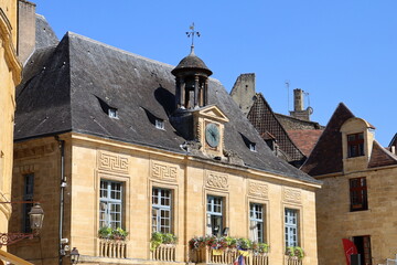 La mairie, vue de l'extérieur, ville Sarlat La Caneda, département de la Dordogne, France