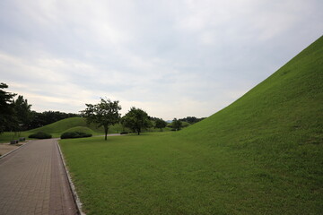 royal tomb of silla dynasty, korea