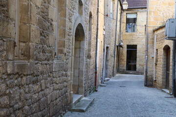 Rue typique, ville Sarlat La Caneda, département de la Dordogne, France