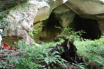Sakunami, Sendai, .Ana Yakushi of Iwayado (Yakushi Nyorai enshrined in a cave).