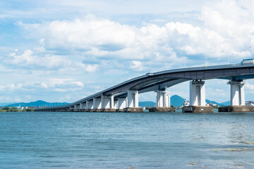 Obraz premium 琵琶湖と琵琶湖大橋