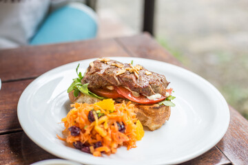 lamb chops with salad
