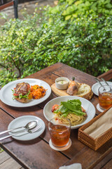 table setting for dinner