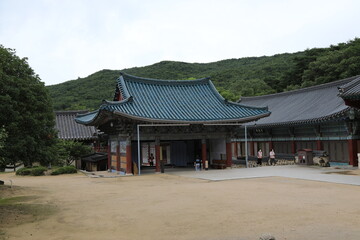 Tongdo-sa, Buddhist temple korea 