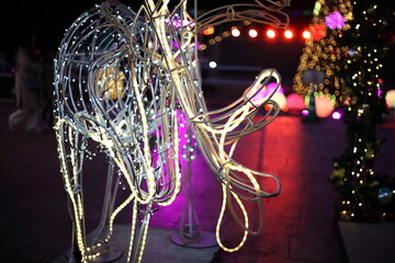 テーマパークのイルミネーション