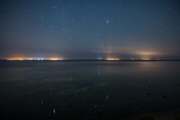 Fototapeta na wymiar morze nocą