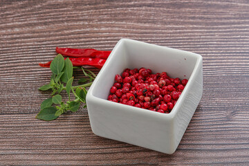 Red pepper seeds in the bowl