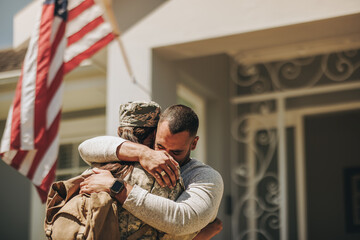 Emotional military homecoming
