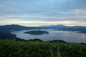 【北海道】津別峠から見た早朝の屈斜路湖