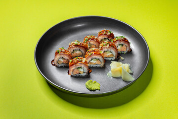 Roll with tuna and crab