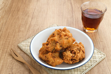 Mentho or lentho, a typical snack from Indonesia. Made from cassava, tolo beans and coconut.
