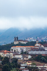 Visão aérea de cidade Histórica Ouro Preto Minas Gerais com igrejas e catedrais