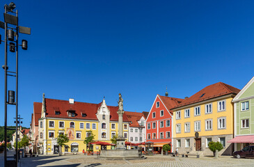 Fototapeta na wymiar Pittoreske Altstadt von Mindelheim im Unterallgäu - am Marienplatz