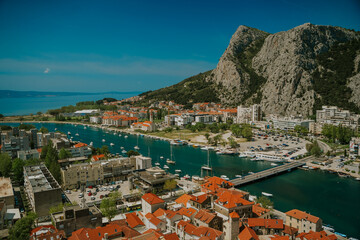 Omis