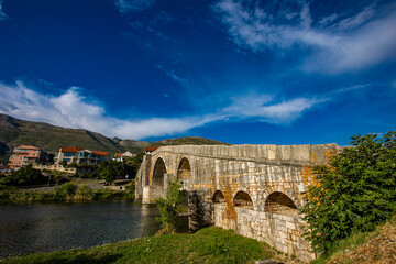 Obraz premium Arslanagic Bridge on Trebisnjica River in Trebinje, Bosnia And Herzegovina