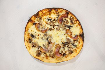 pizza, boscaiola, funghi, porcini, pancetta, mozzarella, fior di latte, funghi porcini, bianca,...