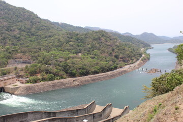 Obraz na płótnie Canvas Randenigala Dam