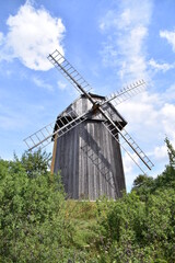 Tokarnia, Muzeum Wsi Kieleckiej, wiatrak, młyn © Albin Marciniak