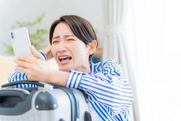 携帯を持ちトラブルを抱えた日本人女性