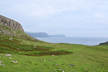 Neist Point Leuchtturm auf der Isle of Skye, Schottland mit Steilklippen 