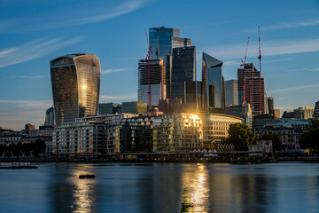  The City of London at dawn - obrazy, fototapety, plakaty