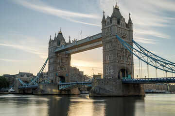 Fototapeta na wymiar Dawn at Tower Bridge
