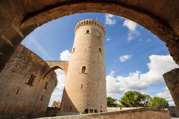 Fototapeta na wymiar Castillo de Bellver -siglo.XIV-, Palma de mallorca. Mallorca. Islas Baleares. España.