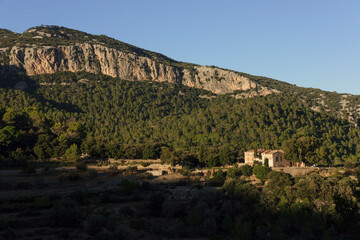 Fototapeta na wymiar finca Sa Campaneta, valle de Superna, Esporlas, sierra de tramuntana, Mallorca. Islas Baleares. Spain.