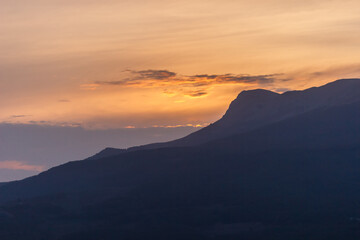 Obraz premium Demerdzhi Valley at sunset. Crimea
