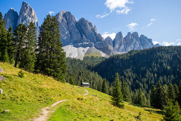 Fototapeta na wymiar View of the path towards The Odle group (Geislergruppe) in the Dolomitics alps, South Tyrol, Italy.