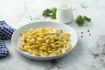 Homemade cacio e pepe pasta