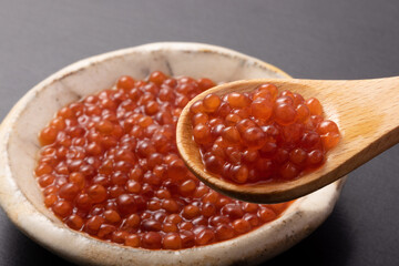 イクラの醤油漬け