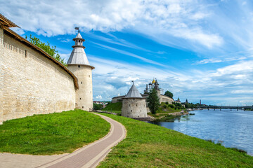 View of the Pskov Kremlin (Krom) and the confluence of the rivers Pskov and Velikaya, Pskov, Russia