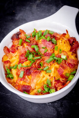 Mac and cheese with bacon and green onion