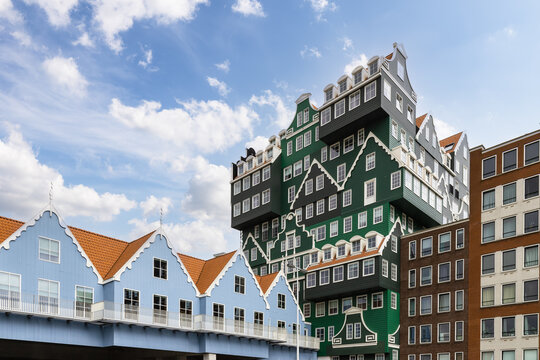 Composition of various Zaanse houses that are stacked and brought together into one large building.