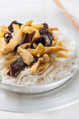 rice noodles with chicken meat and mushroom